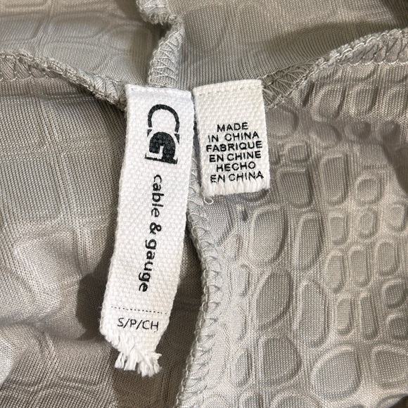 Cable & Gauge Gray Textured Hooded Dress - Picture 2 of 7